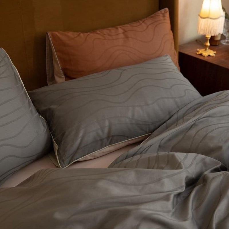 Strongsville Reversible Duvet Cover Set