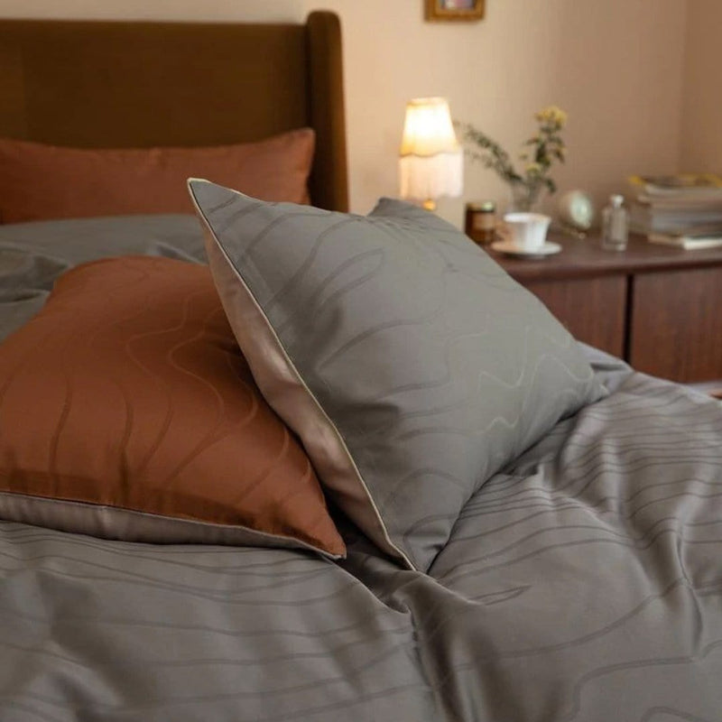 Strongsville Reversible Duvet Cover Set