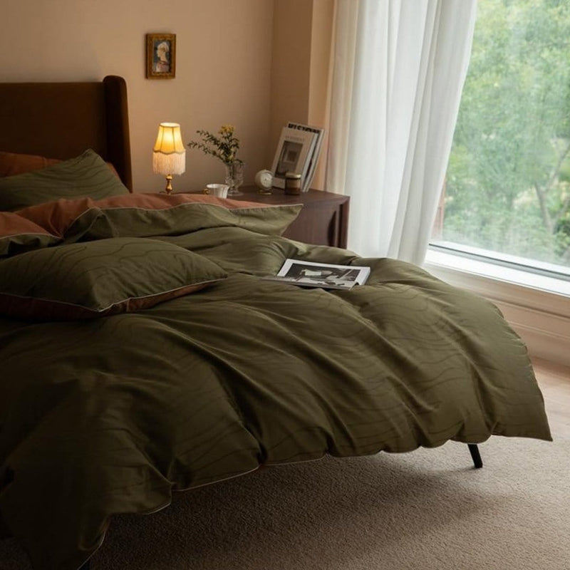 Strongsville Reversible Duvet Cover Set