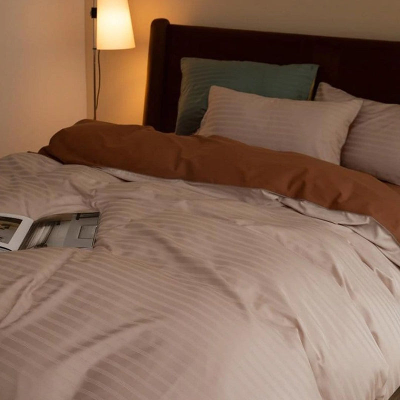 Strongsville Reversible Duvet Cover Set