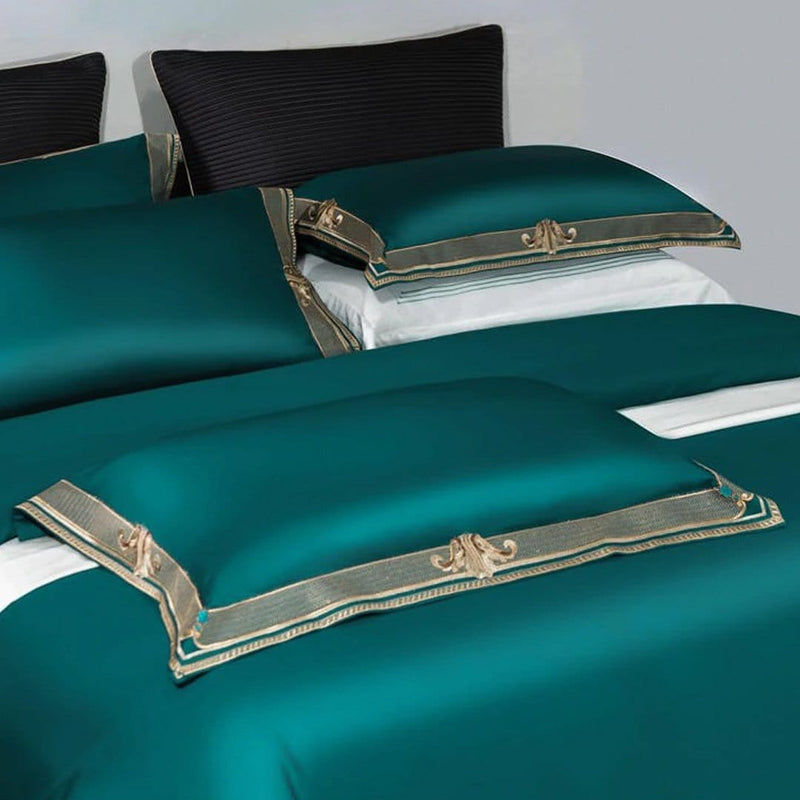 Loccossa Luxury Embroidered Duvet Cover Set