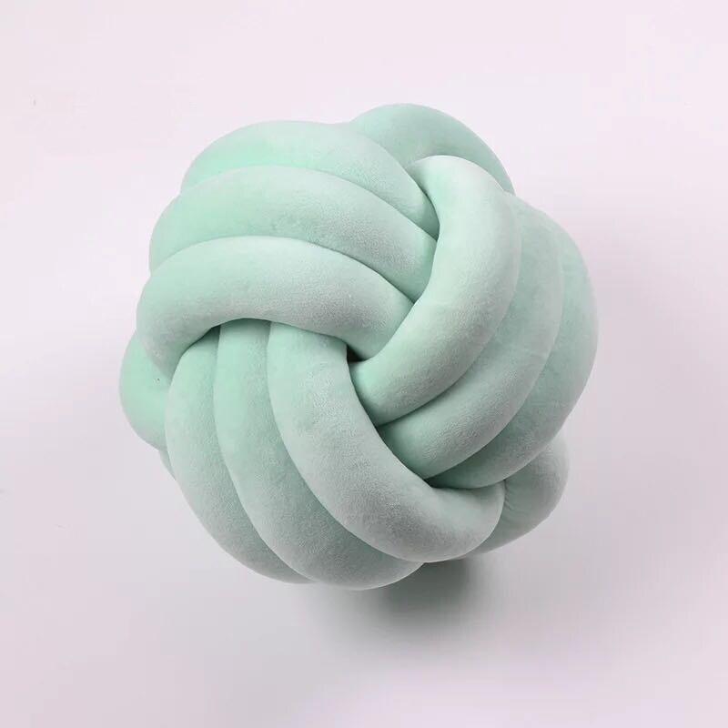 Nordic Knot Pillow